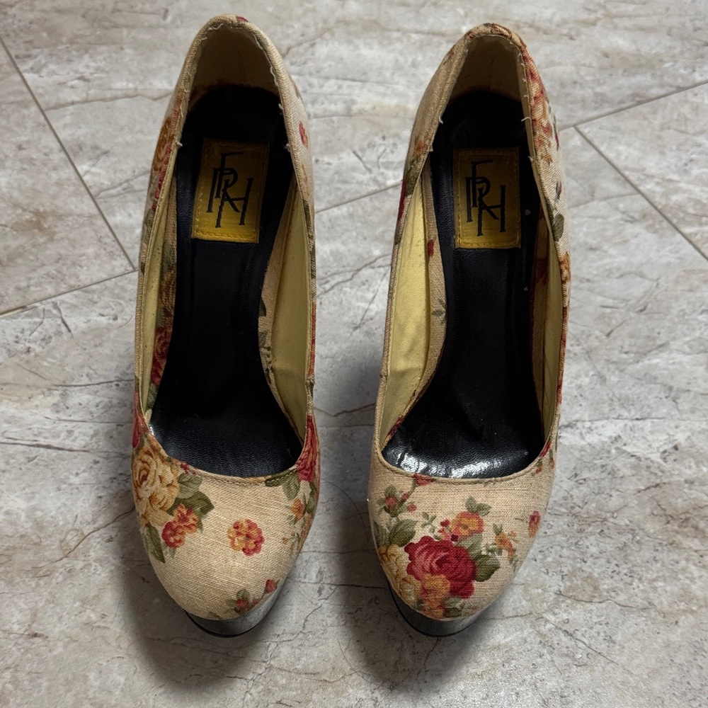 FRH Floral Beige and Red Women's Heels